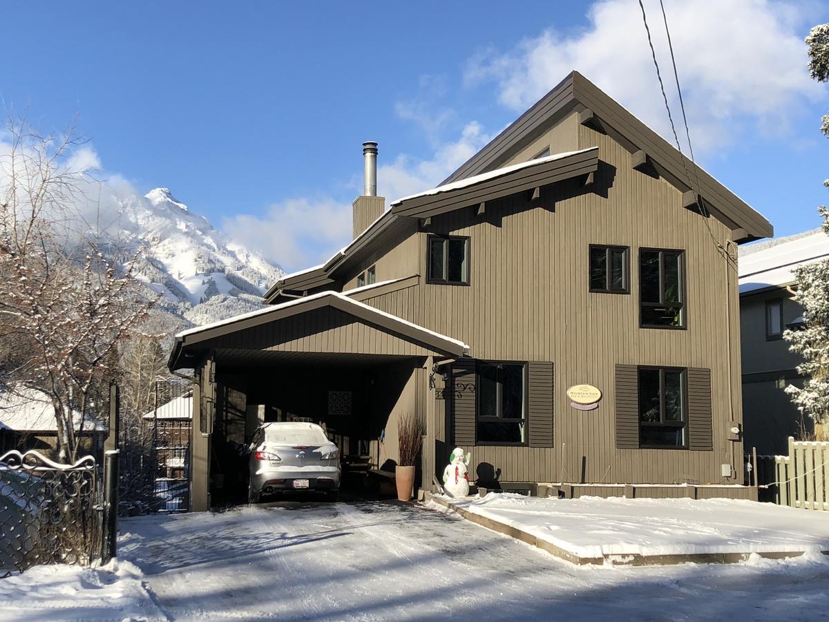 Mountain View Bed & Breakfast Banff Exterior photo
